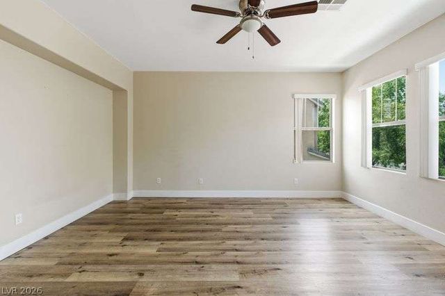 10464 Calico Pines Avenue, Las Vegas, NV 89135