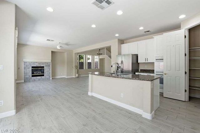 10464 Calico Pines Avenue, Las Vegas, NV 89135