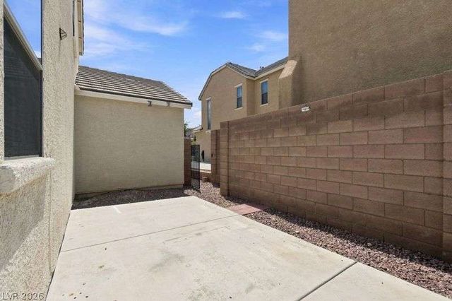 10464 Calico Pines Avenue, Las Vegas, NV 89135