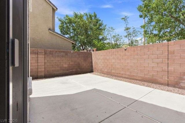 10464 Calico Pines Avenue, Las Vegas, NV 89135