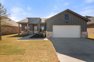 1119 N 6th Street, Wolfforth, TX 79382