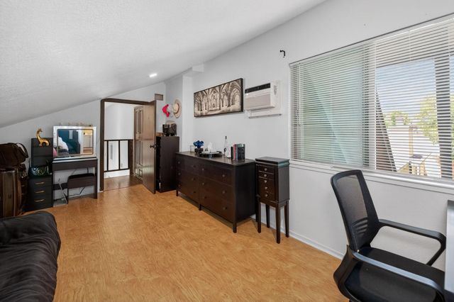 1320 W Alluvial Avenue, Fresno, CA 93711