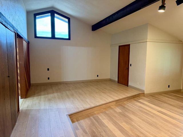 1320 W Alluvial Avenue, Fresno, CA 93711
