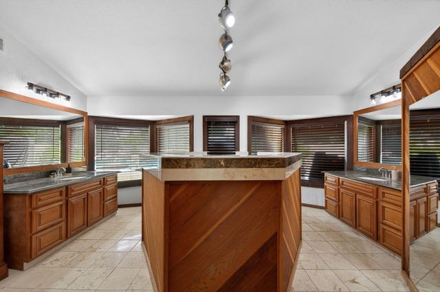 1320 W Alluvial Avenue, Fresno, CA 93711