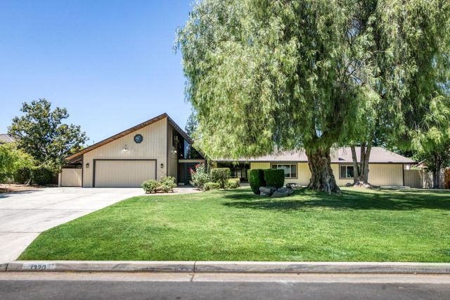 1320 W Alluvial Avenue, Fresno, CA 93711