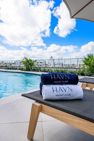 180 Lake Drive 2103, Palm Beach Shores, FL 33404
