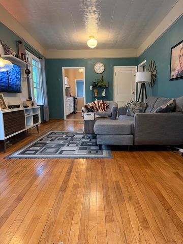 825 N Butrick Street, Waukegan, IL 60085