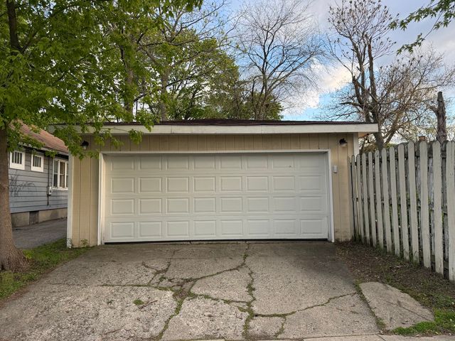 825 N Butrick Street, Waukegan, IL 60085