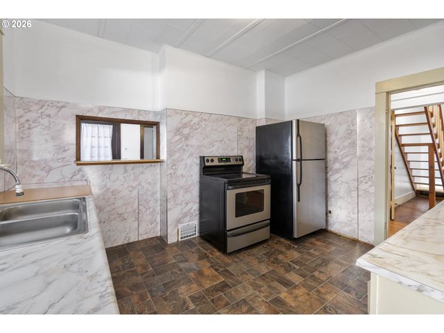 2534 Ne 44TH Ave, Portland, OR 97213