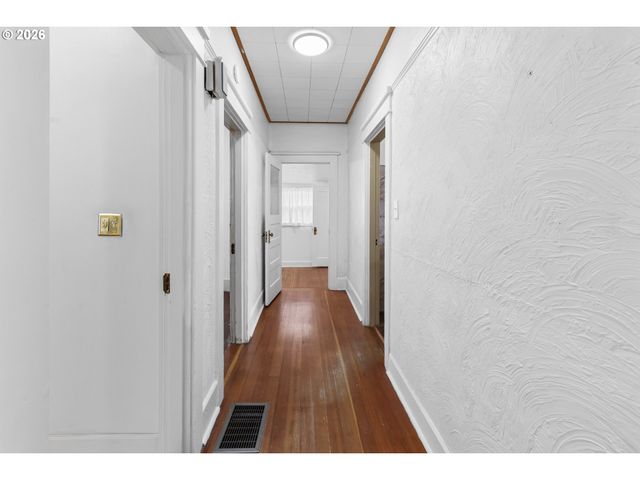 2534 Ne 44TH Ave, Portland, OR 97213