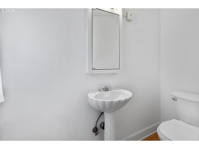 2534 Ne 44TH Ave, Portland, OR 97213