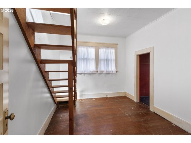 2534 Ne 44TH Ave, Portland, OR 97213