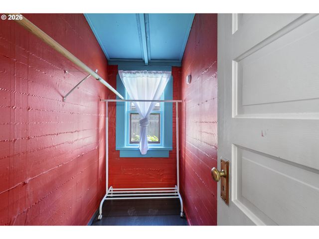 2534 Ne 44TH Ave, Portland, OR 97213