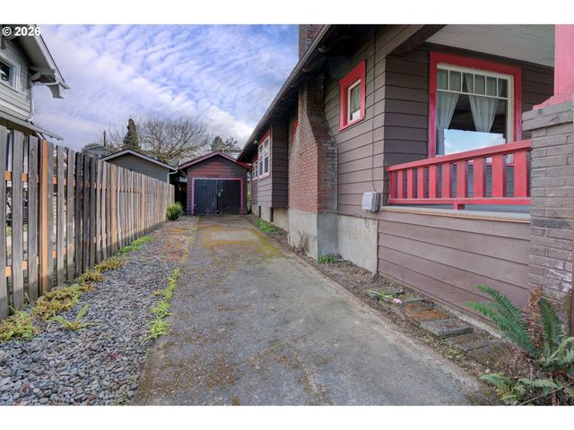 2534 Ne 44TH Ave, Portland, OR 97213
