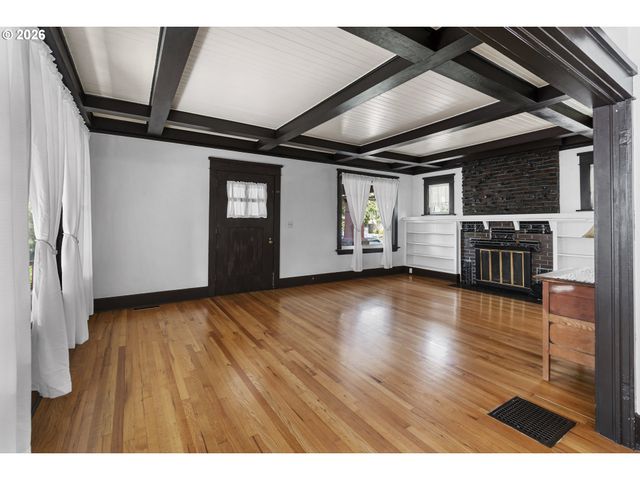 2534 Ne 44TH Ave, Portland, OR 97213