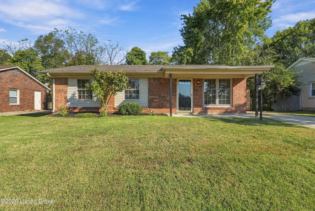 9719 Lake Elkhorn Dr, Louisville, KY 40291