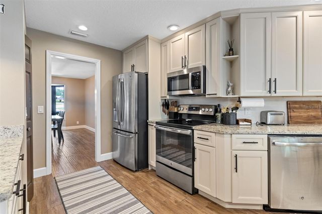 10911 VICTORIA ARBOR WAY, Temple Terrace, FL 33617