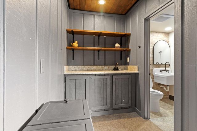 10911 VICTORIA ARBOR WAY, Temple Terrace, FL 33617