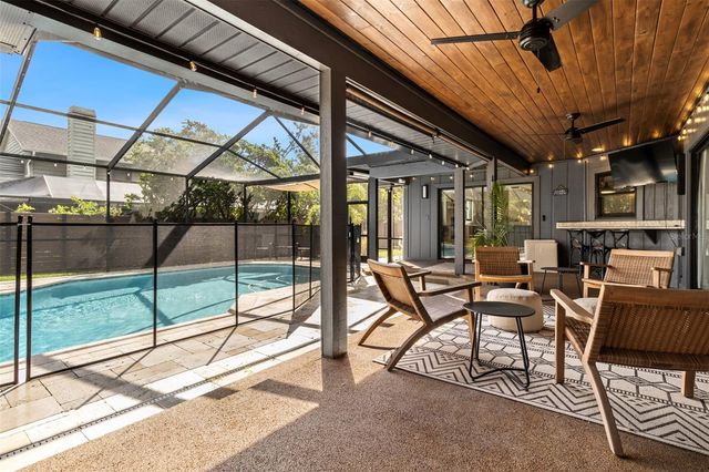 10911 VICTORIA ARBOR WAY, Temple Terrace, FL 33617