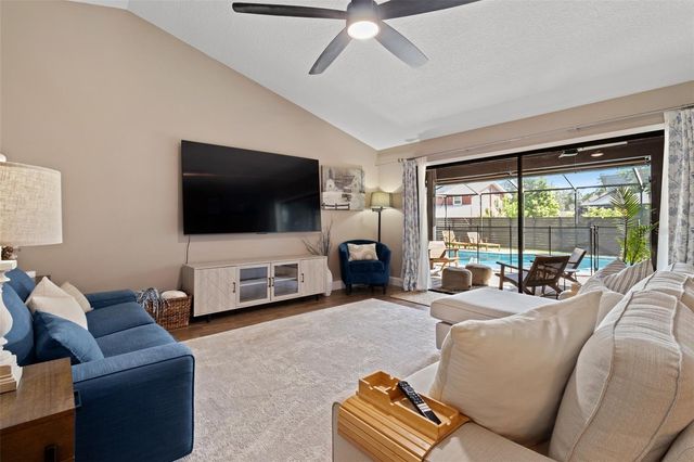 10911 VICTORIA ARBOR WAY, Temple Terrace, FL 33617