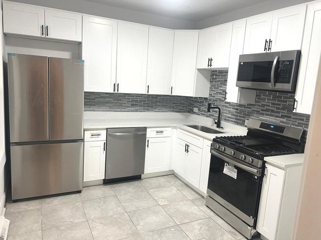 11416 S King Drive, Chicago, IL 60628