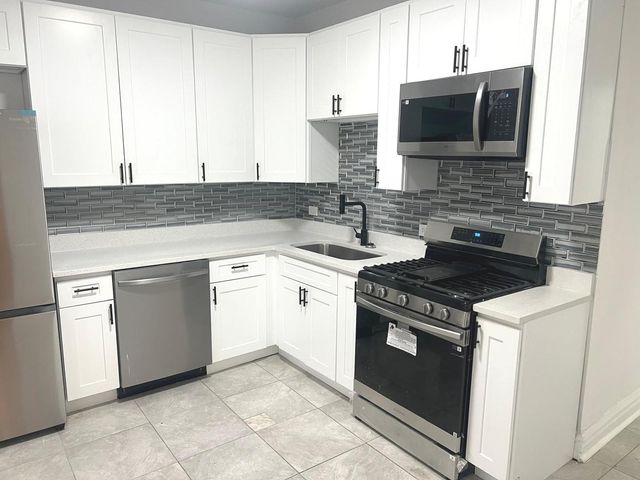 11416 S King Drive, Chicago, IL 60628