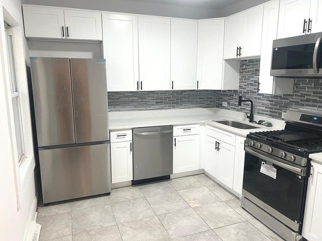 11416 S King Drive, Chicago, IL 60628