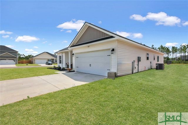 9 St. Johns Court E, Ludowici, GA 31316