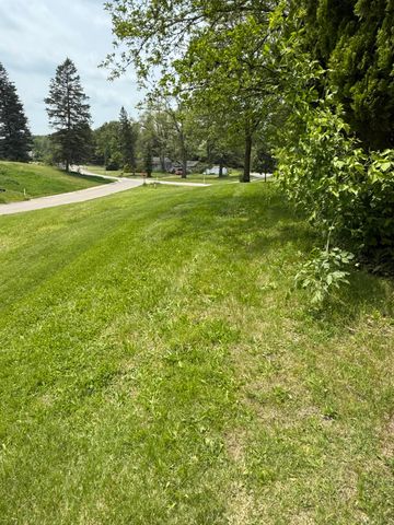 11108 Silver Lake Road, South Lyon, MI 48178