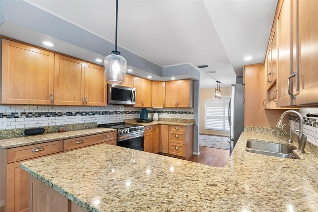 2861 POND VIEW DRIVE, Haines City, FL 33844