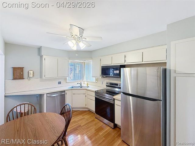 27740 Barkley Street, Livonia, MI 48154