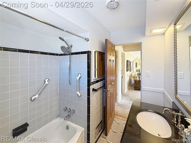 27740 Barkley Street, Livonia, MI 48154