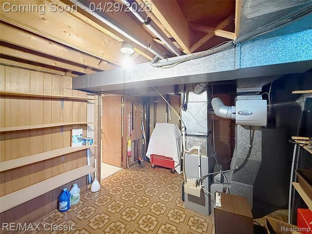 27740 Barkley Street, Livonia, MI 48154