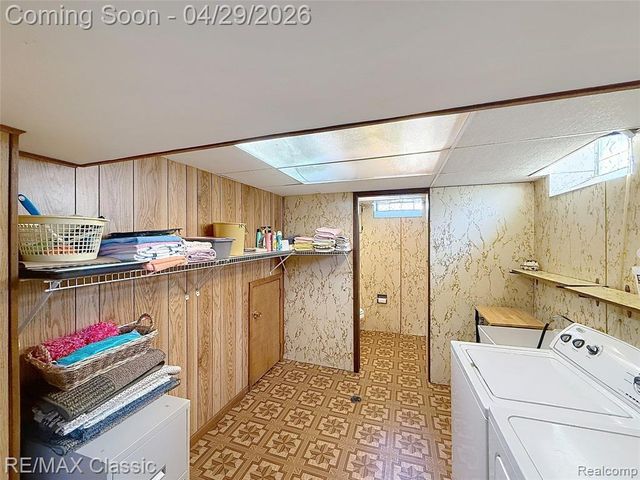 27740 Barkley Street, Livonia, MI 48154