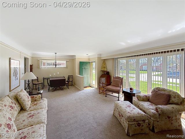 27740 Barkley Street, Livonia, MI 48154