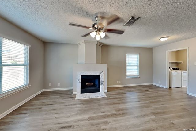 3658 Candleglenn, San Antonio, TX 78244
