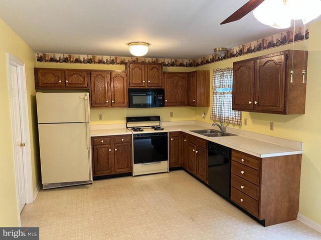 162 OLD HERSHEY RD, Elizabethtown, PA 17022