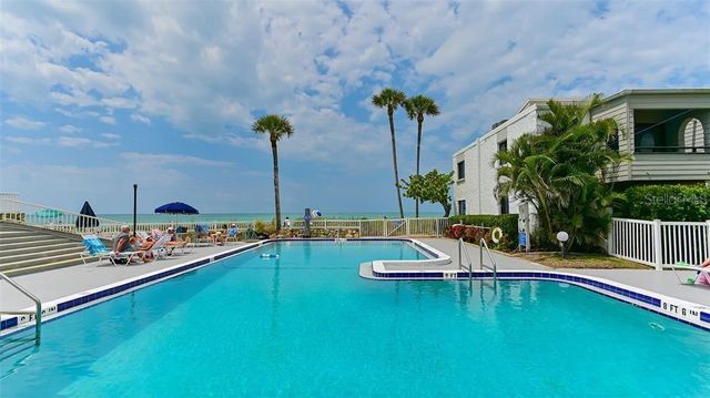 1555 TARPON CENTER DRIVE G 235, Venice, FL 34285