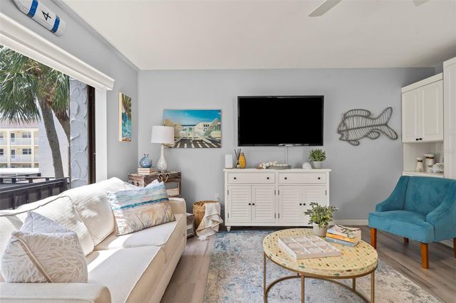 1555 TARPON CENTER DRIVE G 235, Venice, FL 34285