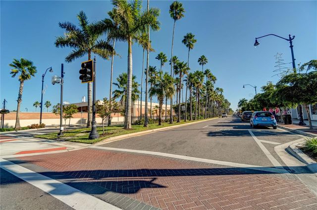 1555 TARPON CENTER DRIVE G 235, Venice, FL 34285