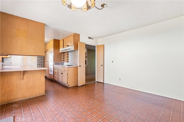 6630 Eddinghill Drive, Rancho Palos Verdes, CA 90275