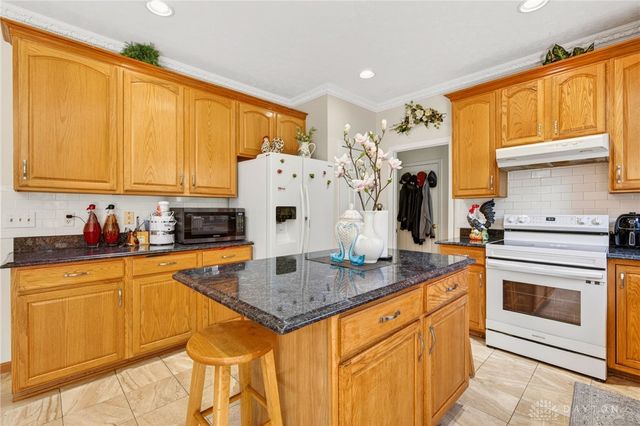 6520 Heritage Park Boulevard, Huber Heights, OH 45424