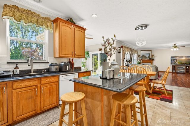 6520 Heritage Park Boulevard, Huber Heights, OH 45424