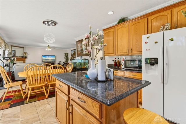 6520 Heritage Park Boulevard, Huber Heights, OH 45424