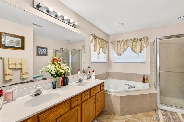 6520 Heritage Park Boulevard, Huber Heights, OH 45424