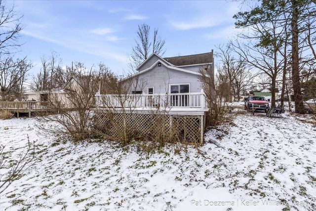 1417 Harrison Street, Lake Odessa, MI 48849