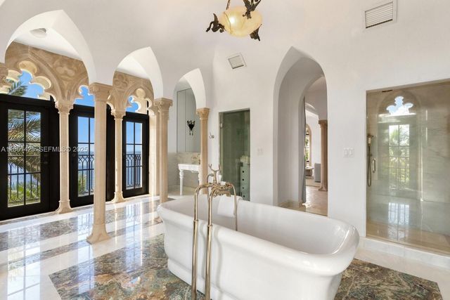1840 S Bayshore Lane, Miami, FL 33133