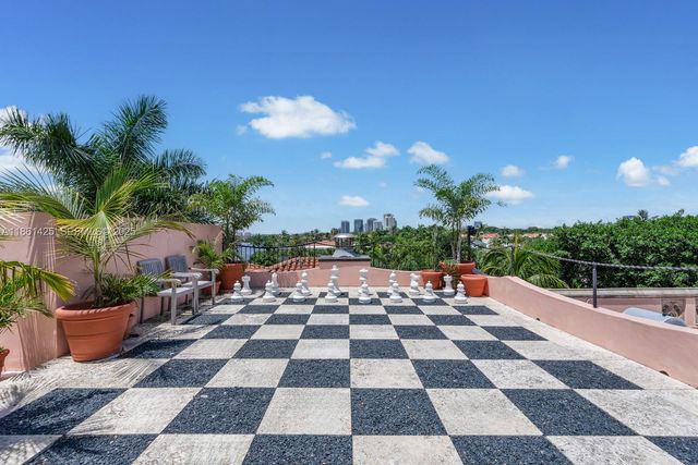 1840 S Bayshore Lane, Miami, FL 33133