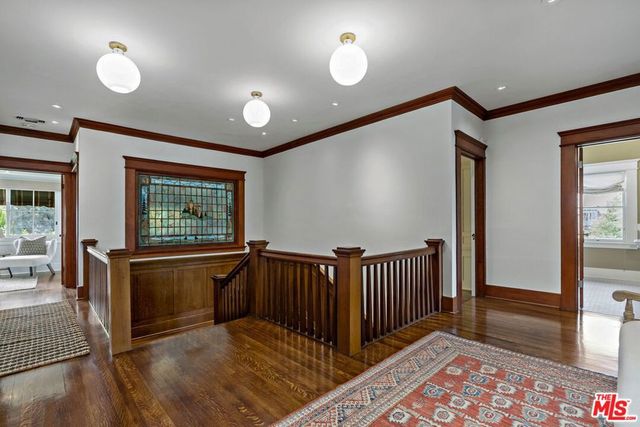 111 S Van Ness Avenue, Los Angeles, CA 90004