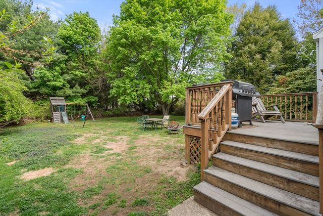 3 Bunker Ln, Natick, MA 01760